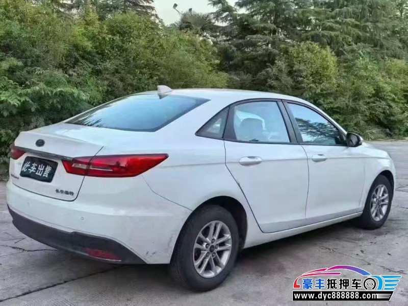 21年福特福睿斯轿车抵押车出售