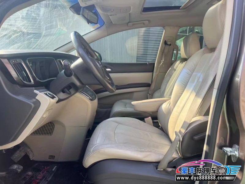 12年别克GL8轿车抵押车出售