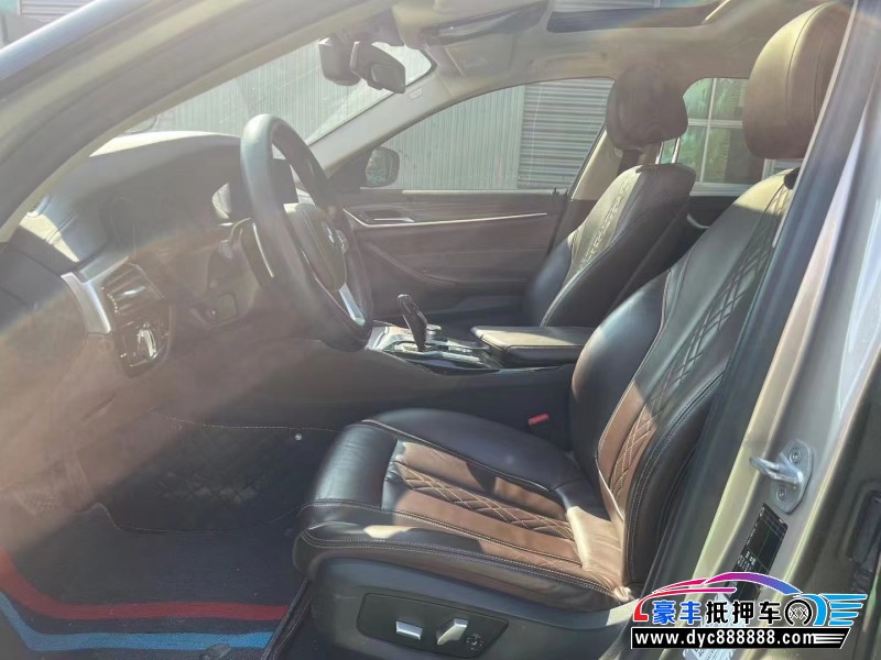 19年宝马5系轿车抵押车出售