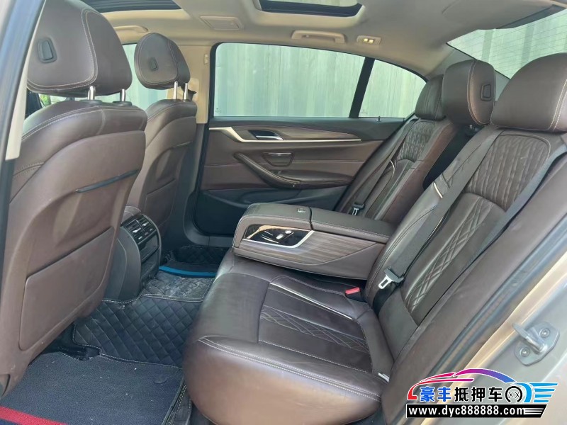 19年宝马5系轿车抵押车出售