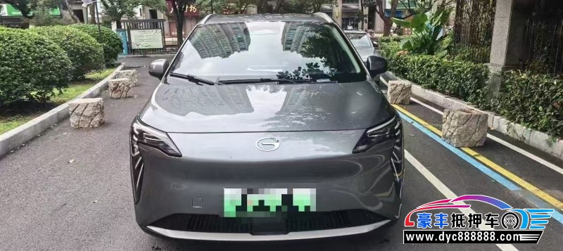 抵押车出售25年埃安Y轿车