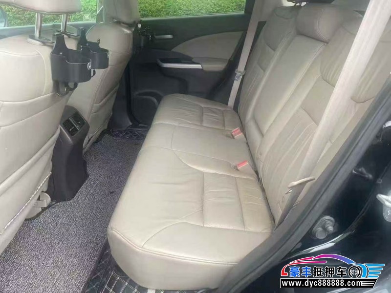 13年本田CR-V轿车抵押车出售