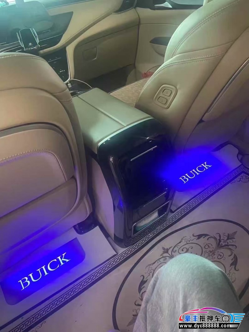 23年别克GL8MPV抵押车出售