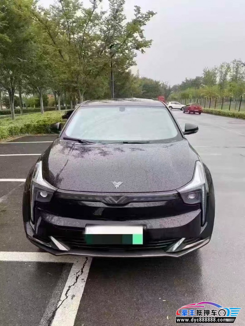 23年哪吒U轿车抵押车出售