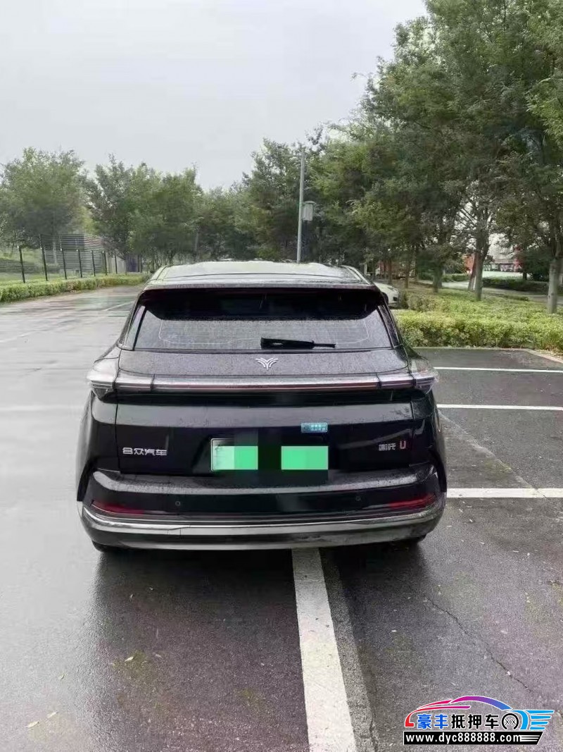 23年哪吒U轿车抵押车出售