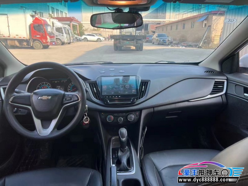 17年雪佛兰科沃兹轿车抵押车出售