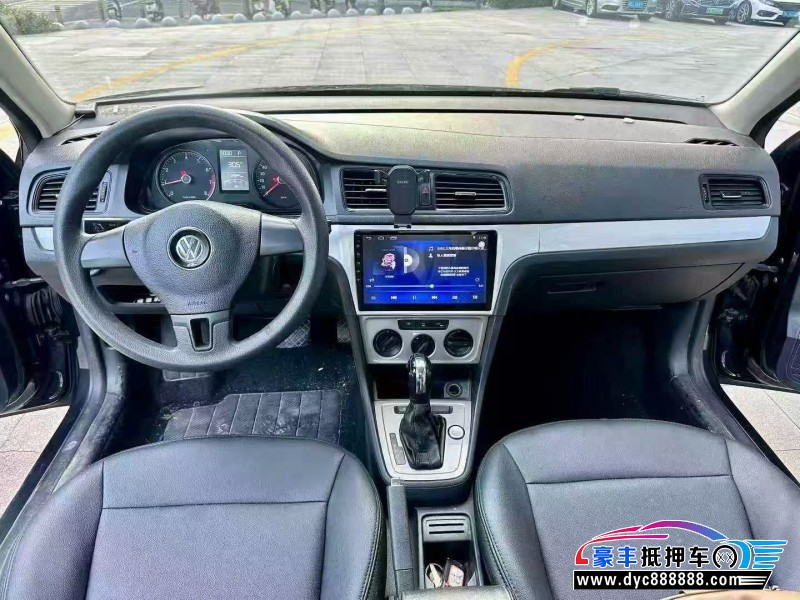 17年大众朗逸轿车抵押车出售