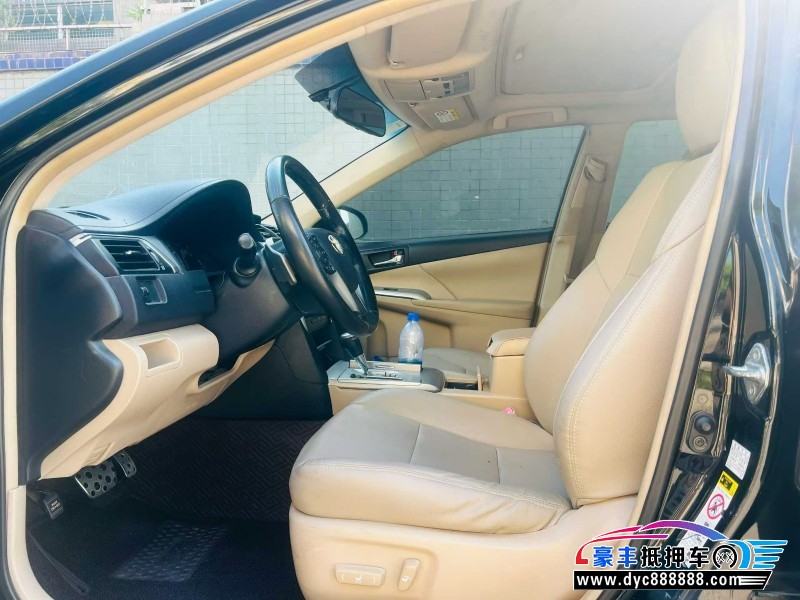 12年丰田凯美瑞轿车抵押车出售