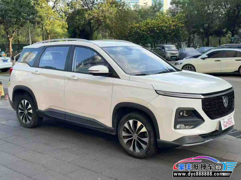 25年宝骏宝骏530轿车抵押车出售