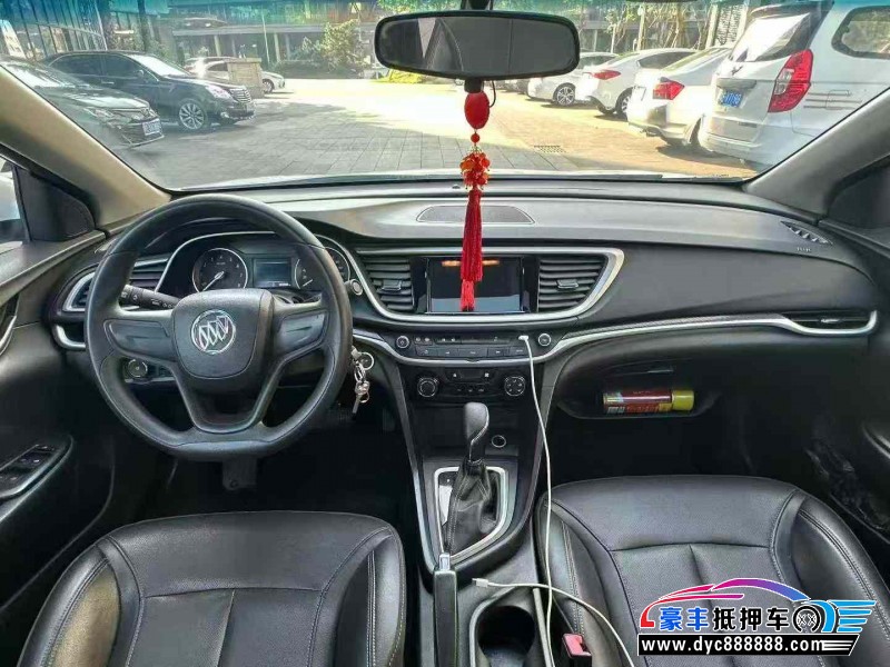 20年别克英朗轿车抵押车出售