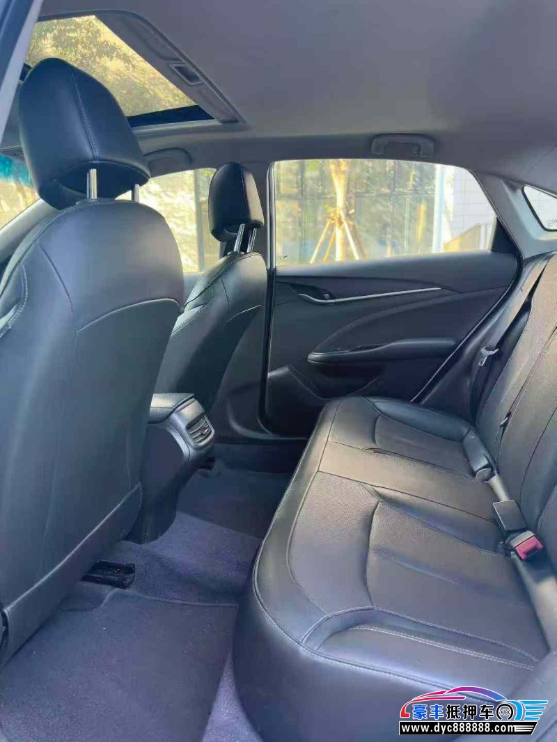 20年别克英朗轿车抵押车出售