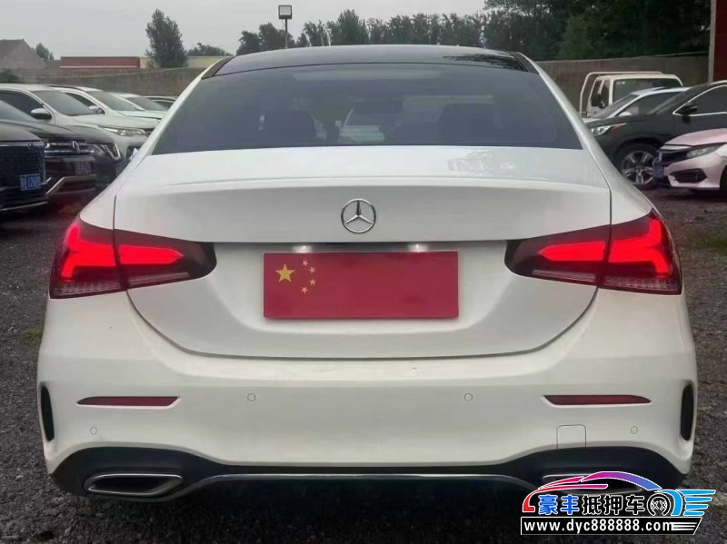 20年奔驰A轿车抵押车出售