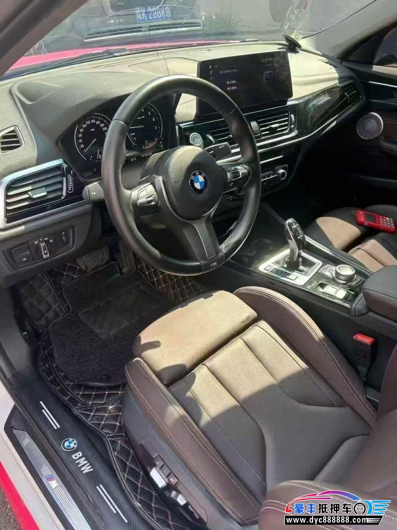 22年宝马1系轿车抵押车出售