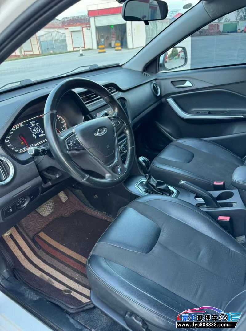 19年奇瑞瑞虎3x轿车抵押车出售