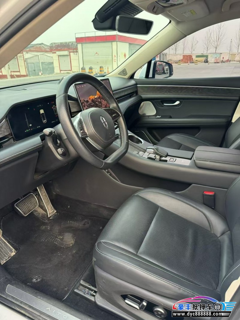 22年华为问界轿车抵押车出售