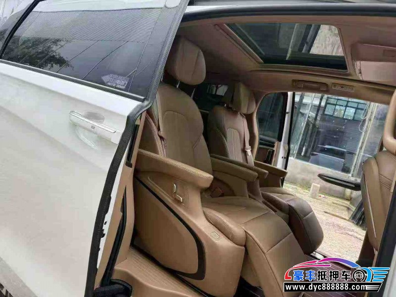 21年别克GL8轿车抵押车出售