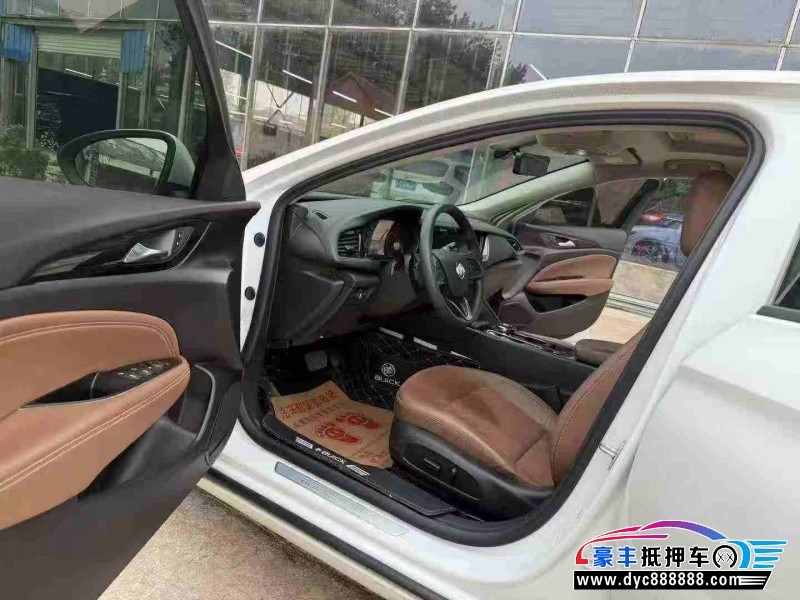 22年别克君威轿车抵押车出售