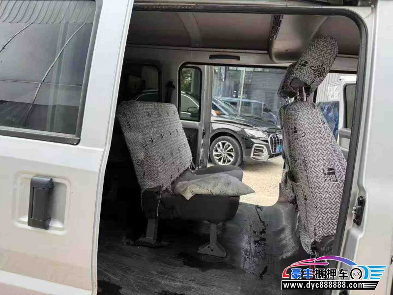 24年五菱汽车五菱荣光轿车抵押车出售