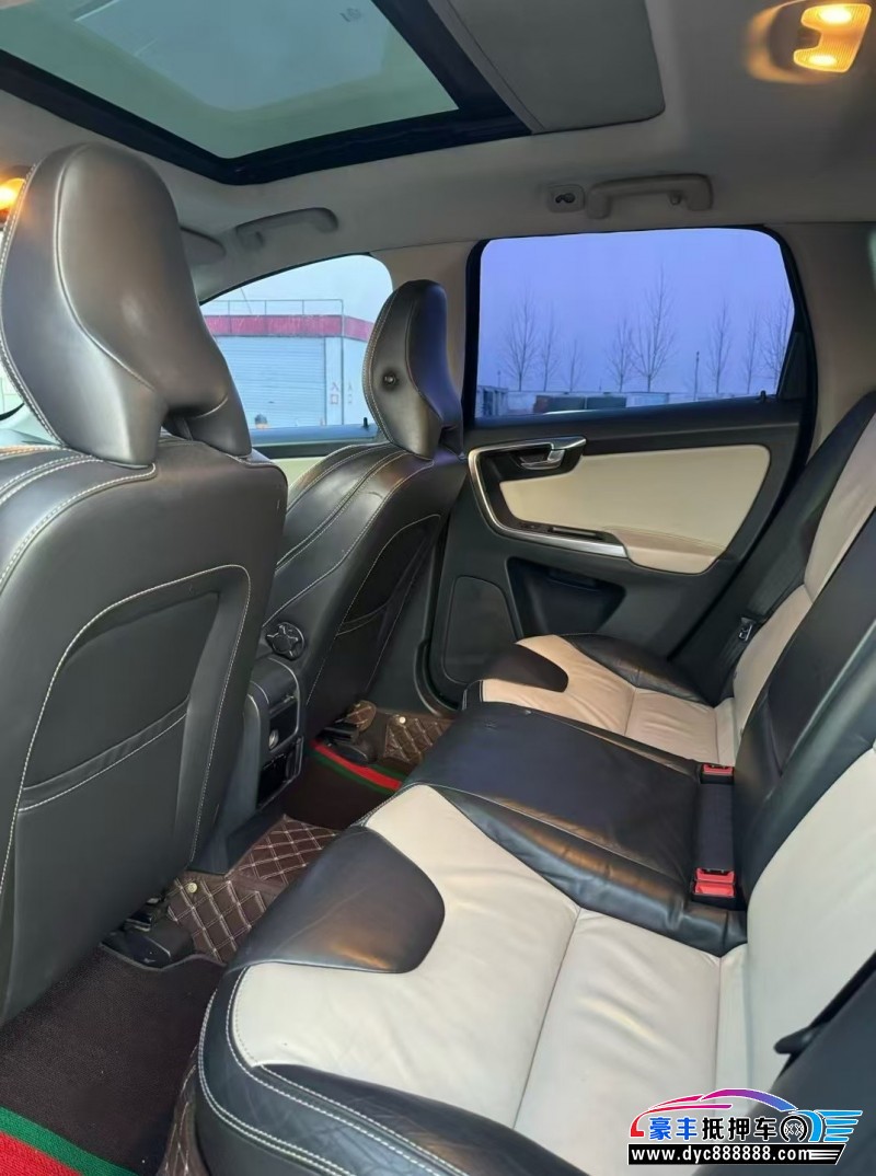 14年沃尔沃XC60轿车抵押车出售