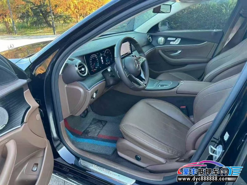23年奔驰E轿车抵押车出售