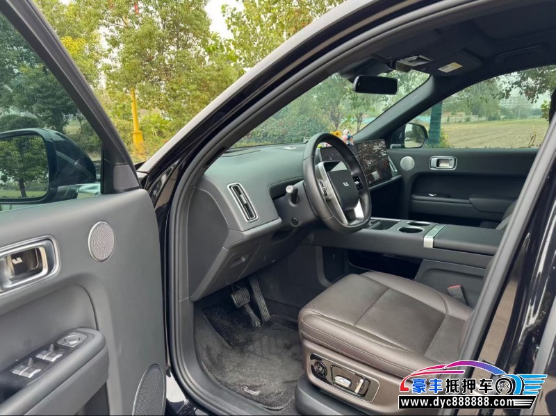 23年理想L8轿车抵押车出售