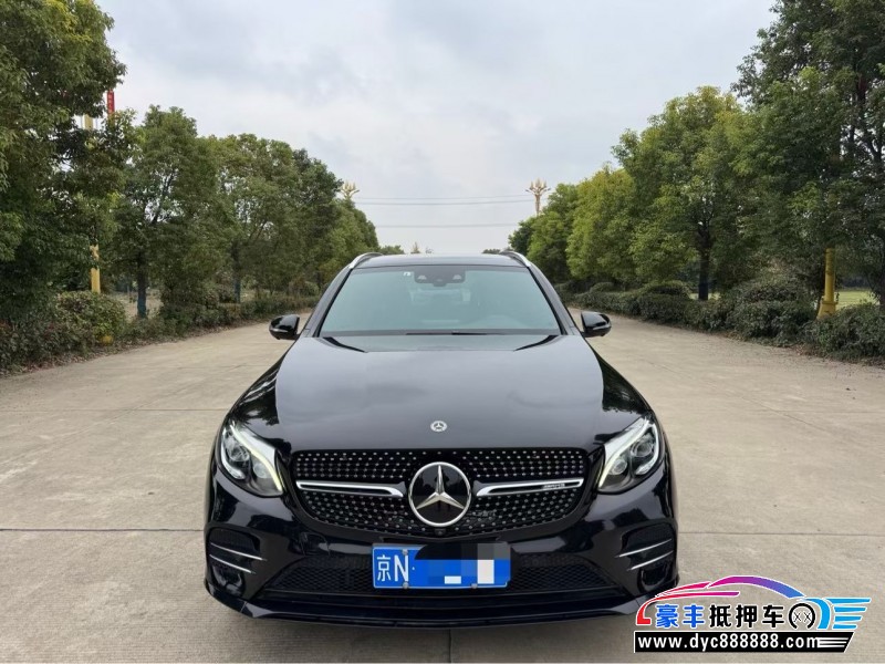 18年奔驰GLC轿车抵押车出售