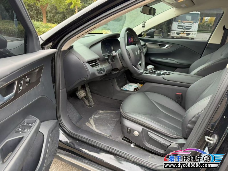 23年红旗EQM5轿车抵押车出售