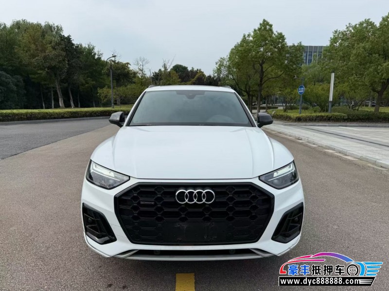 23年奥迪Q5轿车抵押车出售