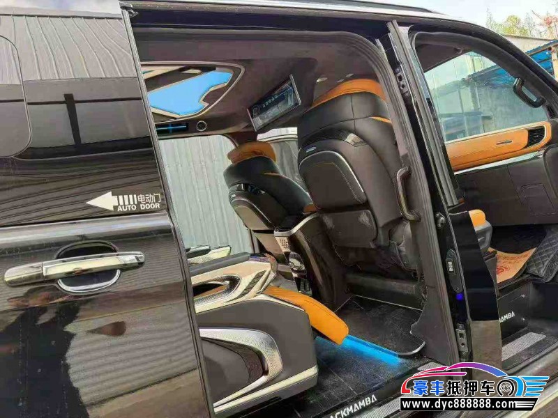 24年福特途睿欧轿车抵押车出售