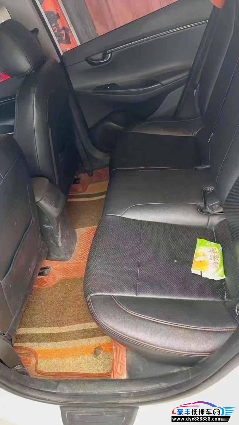 19年现代悦动轿车抵押车出售