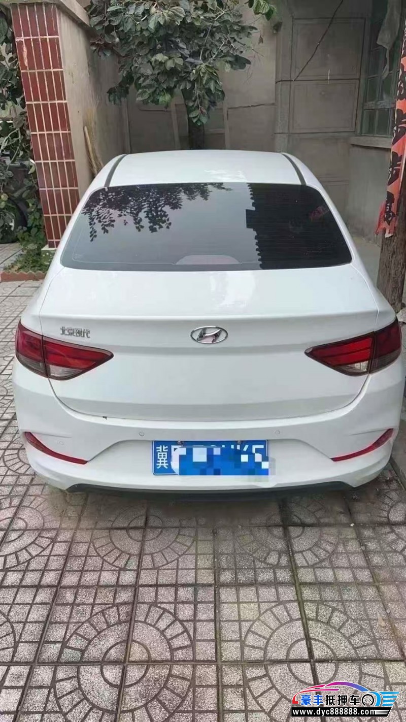 19年现代悦动轿车抵押车出售