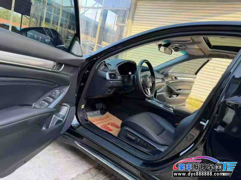 23年本田雅阁轿车抵押车出售