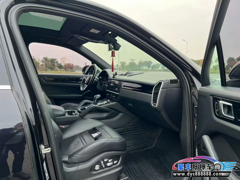 18年保时捷卡宴轿车抵押车出售