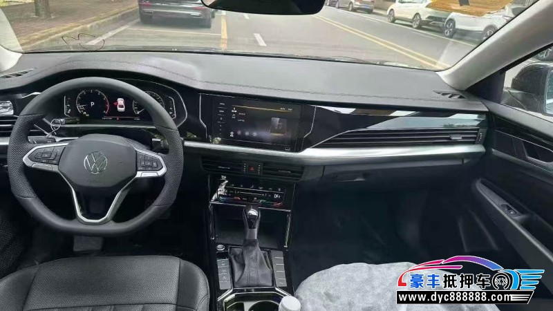 25年大众帕萨特轿车抵押车出售