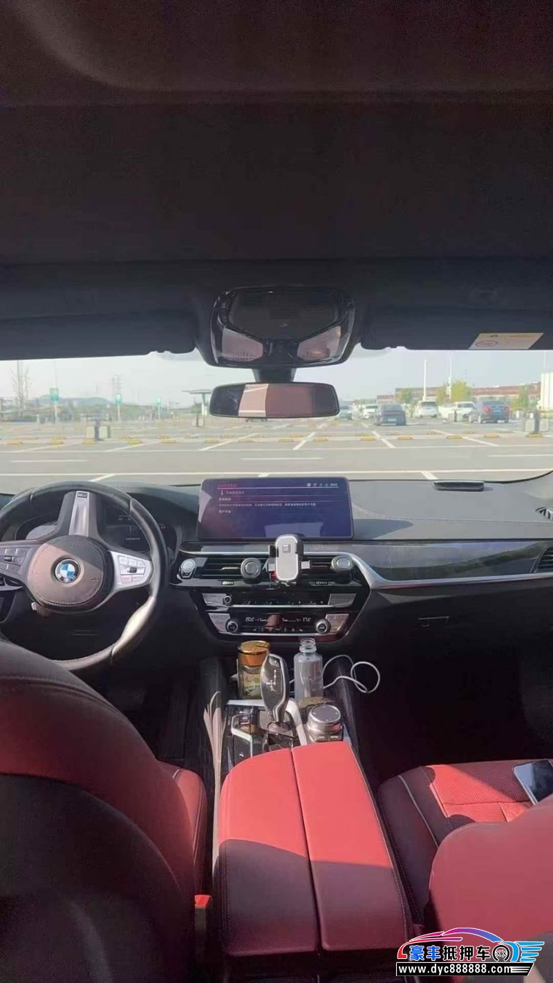 23年宝马5系轿车抵押车出售