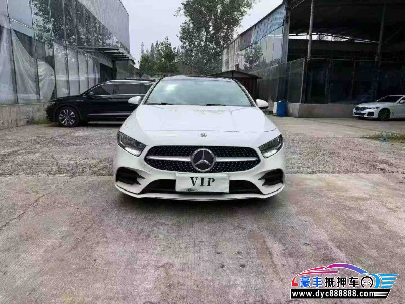 20年奔驰A轿车抵押车出售