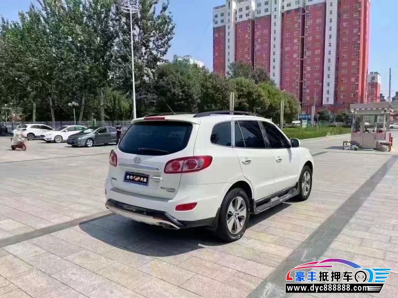 12年现代新胜达轿车抵押车出售