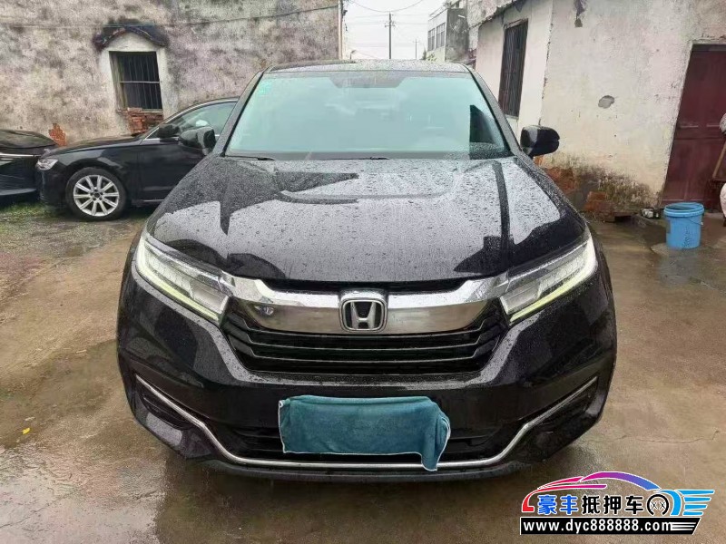 20年本田冠道轿车抵押车出售