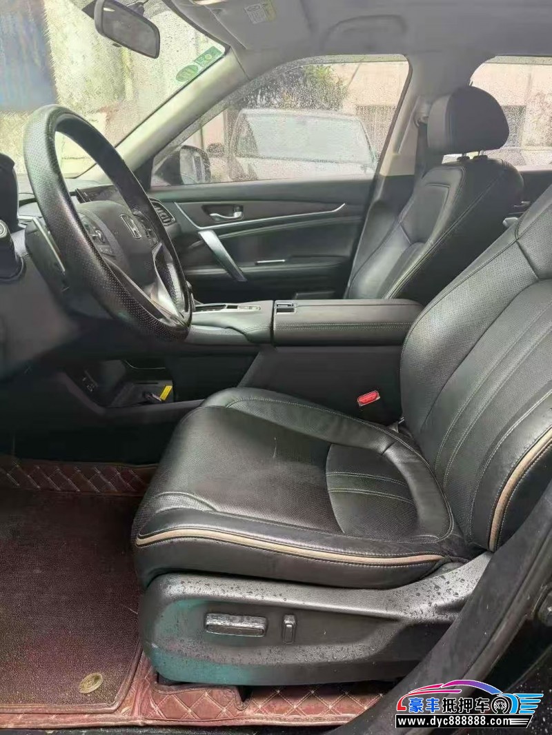 20年本田冠道轿车抵押车出售