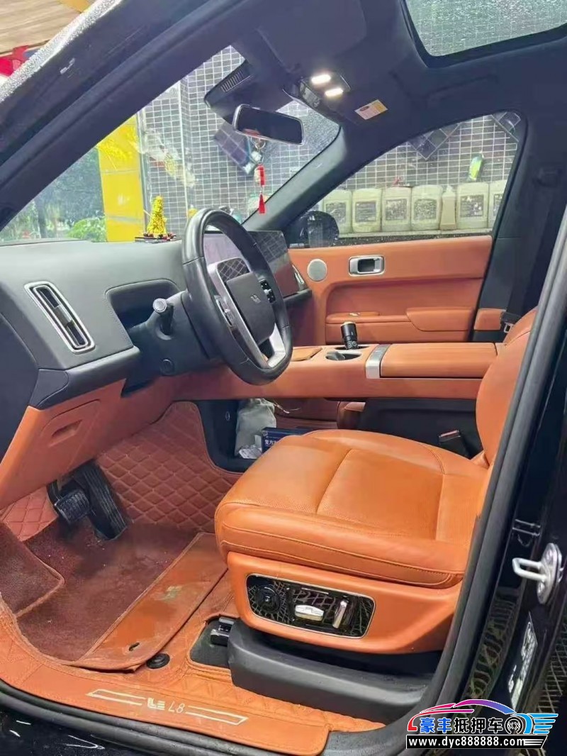 24年理想L8轿车抵押车出售