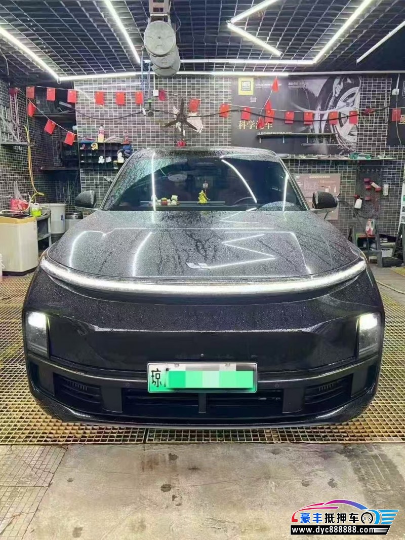 24年理想L8轿车抵押车出售