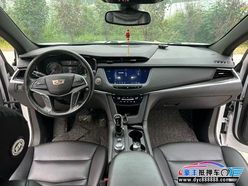 21年凯迪拉克XT5轿车抵押车出售