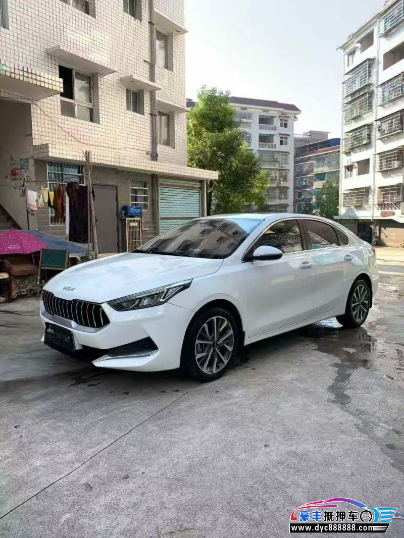 22年起亚K3轿车抵押车出售