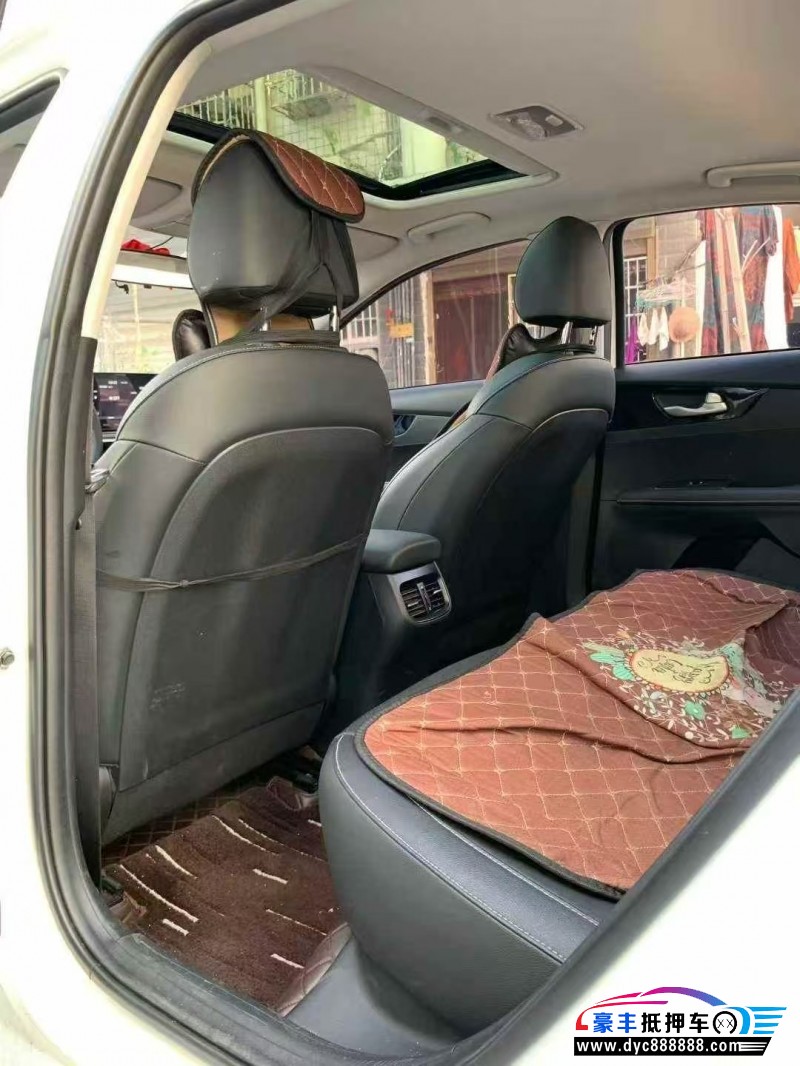 22年起亚K3轿车抵押车出售