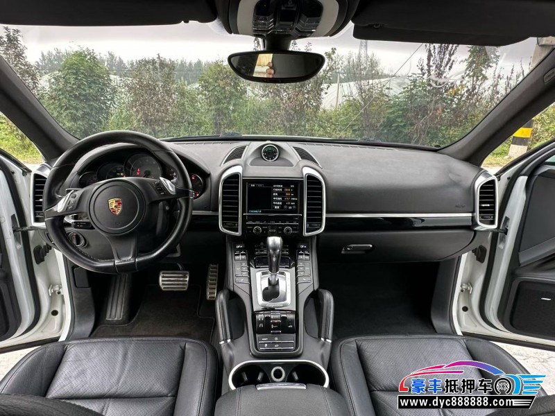 13年保时捷卡宴轿车抵押车出售