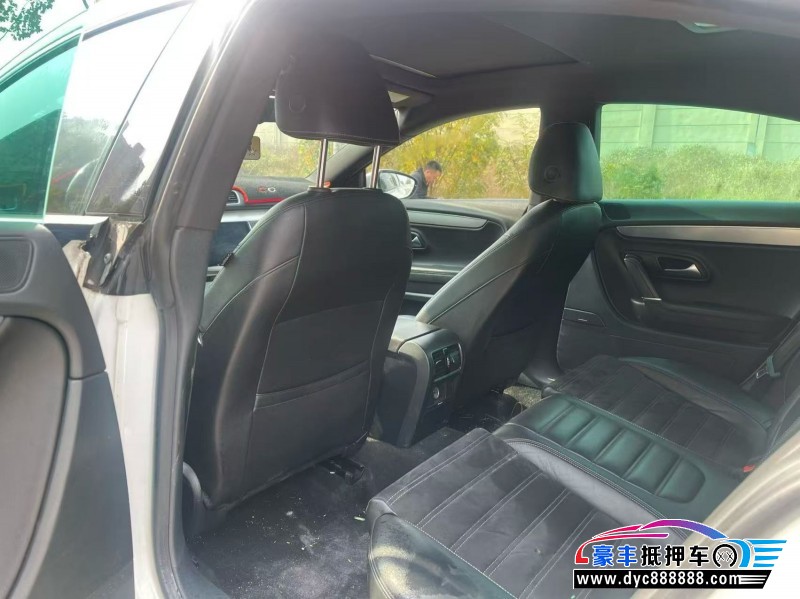 17年大众CC轿车抵押车出售