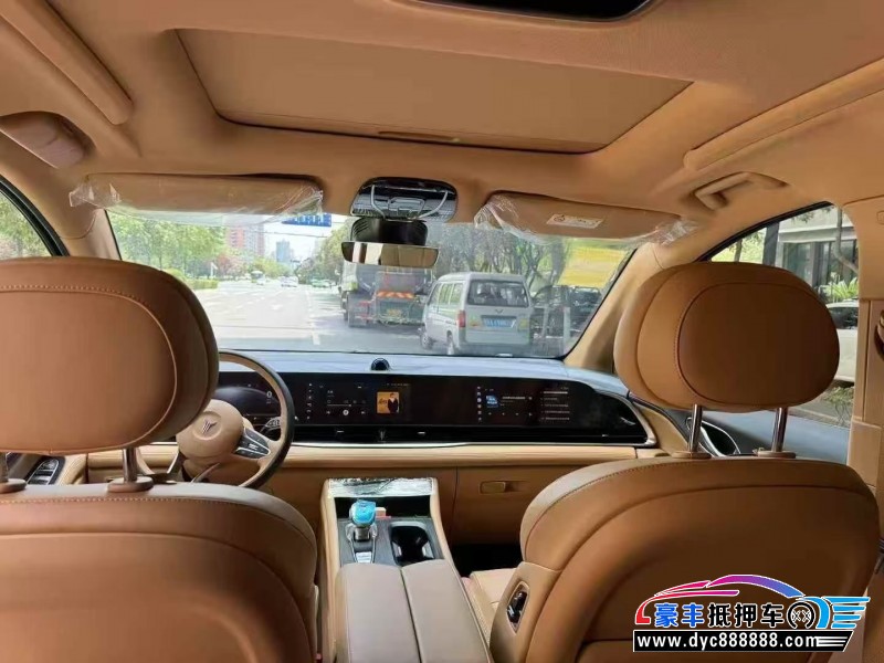 25年岚图梦想家轿车抵押车出售