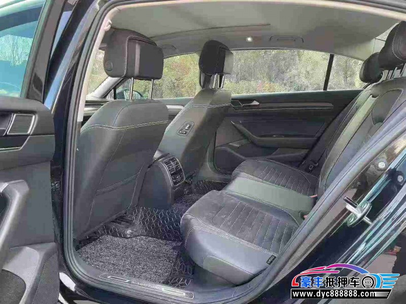 21年大众迈腾轿车抵押车出售