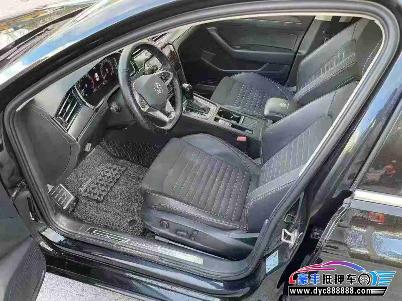 21年大众迈腾轿车抵押车出售