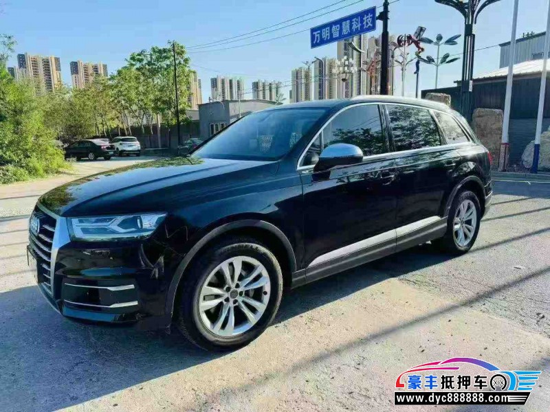 17年奥迪Q7轿车抵押车出售
